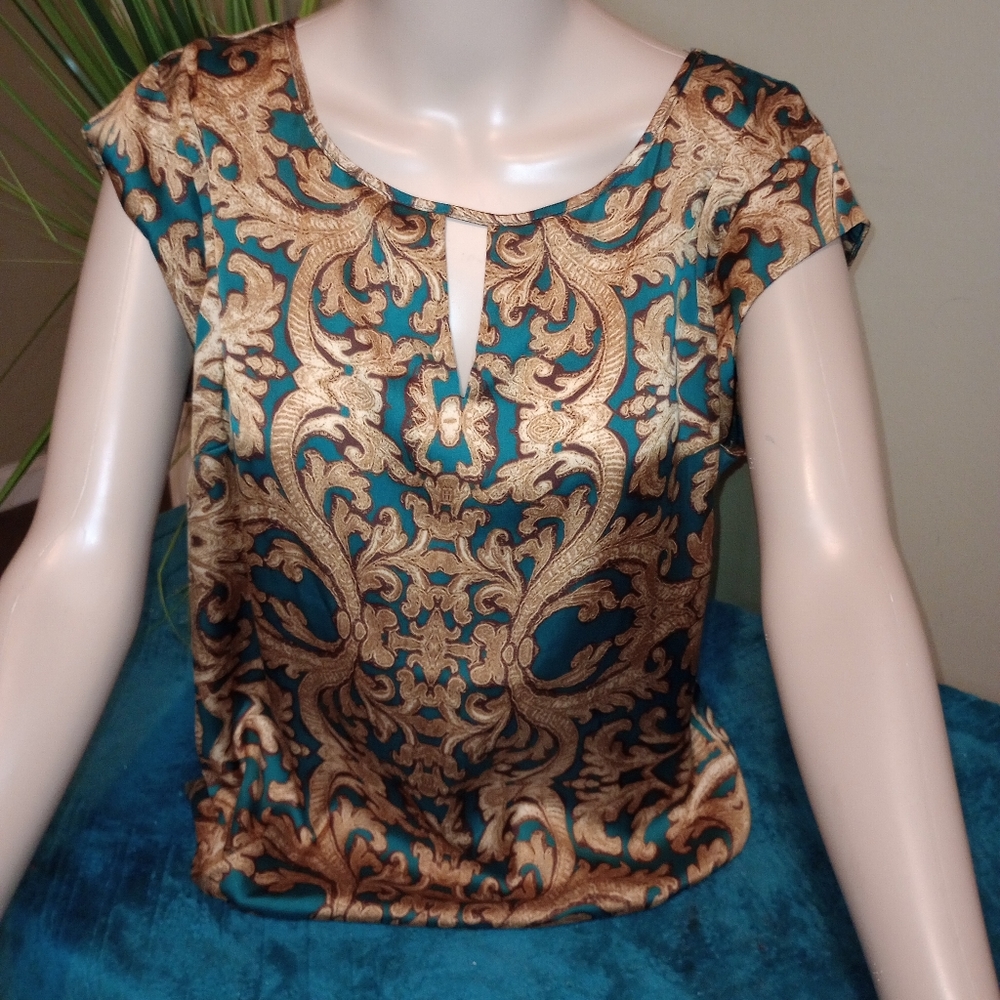 Women's shirt